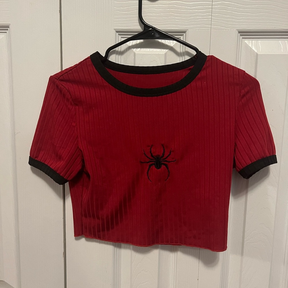 cropped tee